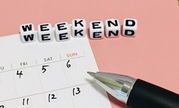 土日でも料金が上がらない業者は？週末引越し徹底比較