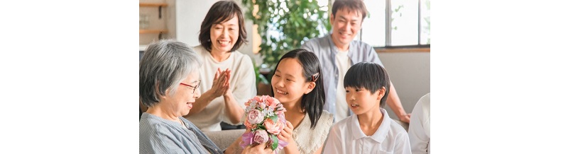 高齢者と一緒に引越す場合のサポートと配慮点